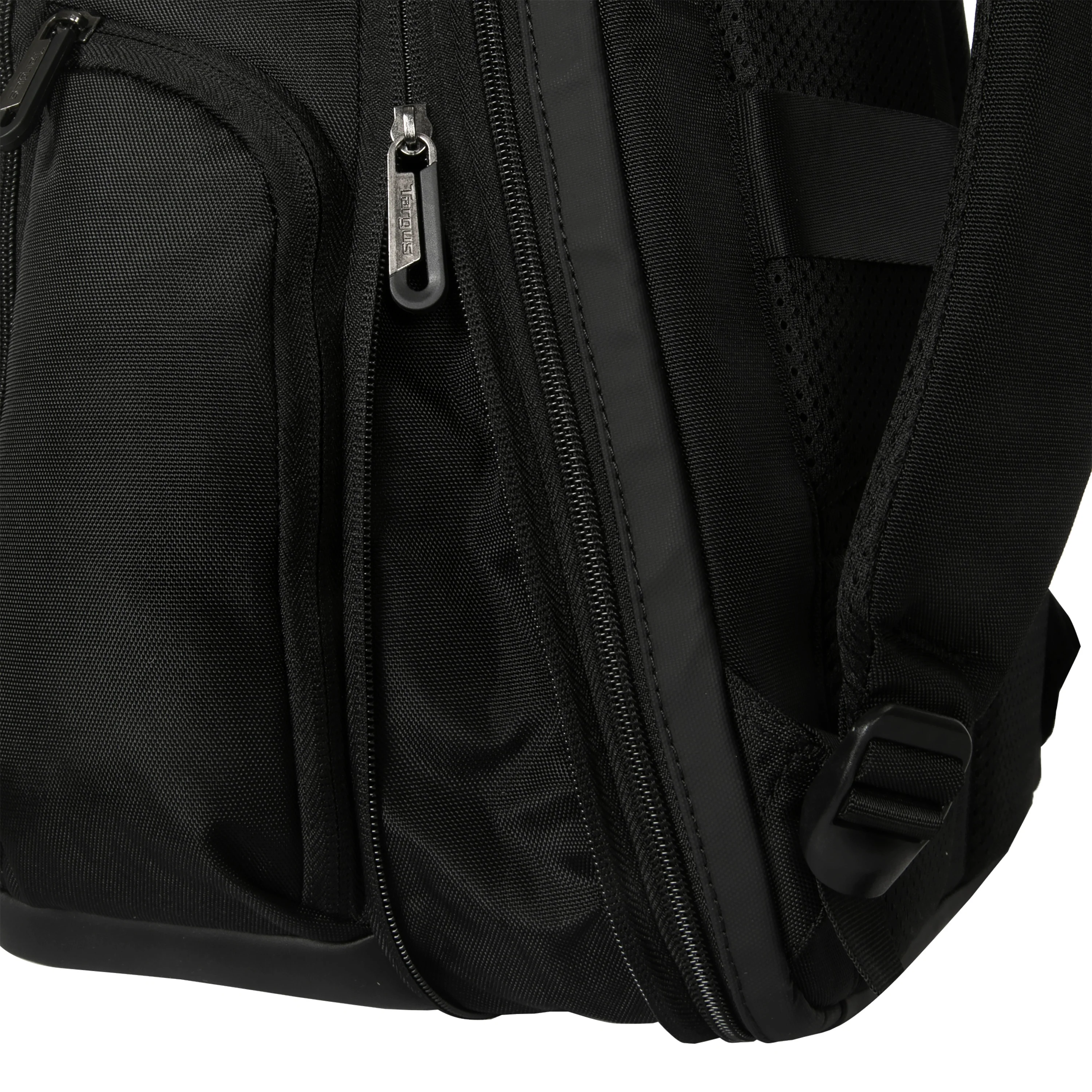 17” Voyager EXP Travel Backpack - Image 24